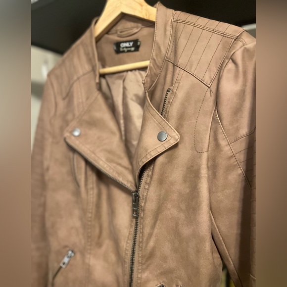 ONLY Women’s Faux Leather Moto Jacket | Size 38 - Picture 4 of 6